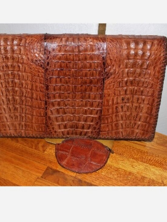 Vintage Handbags - Mid Century Genuine Alligator Crocodile Clutch Handbag Bag w Matching Coin Purse